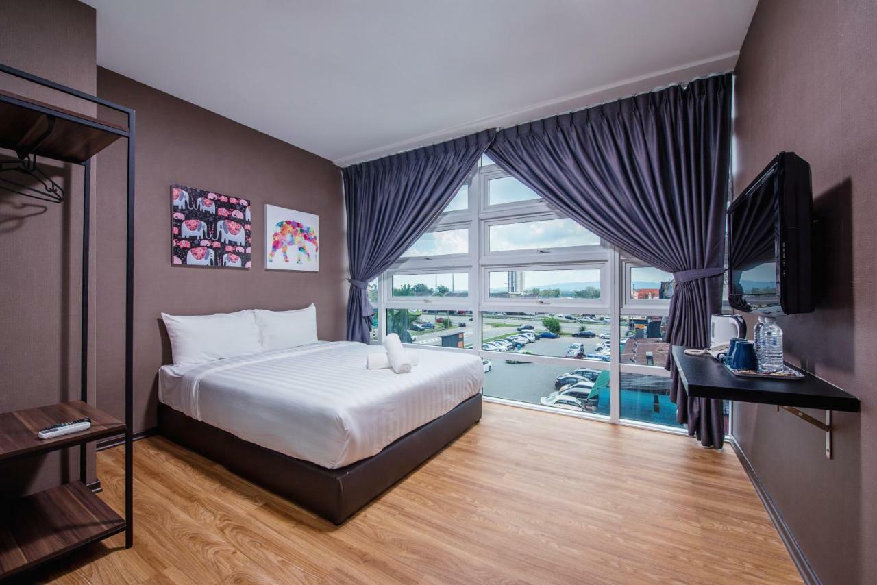 Nap Hotel ยะโฮร์บาห์รู ภายนอก รูปภาพ