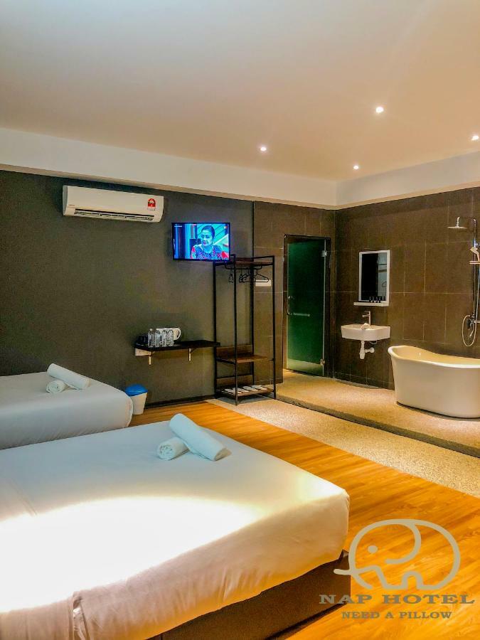 Nap Hotel ยะโฮร์บาห์รู ภายนอก รูปภาพ